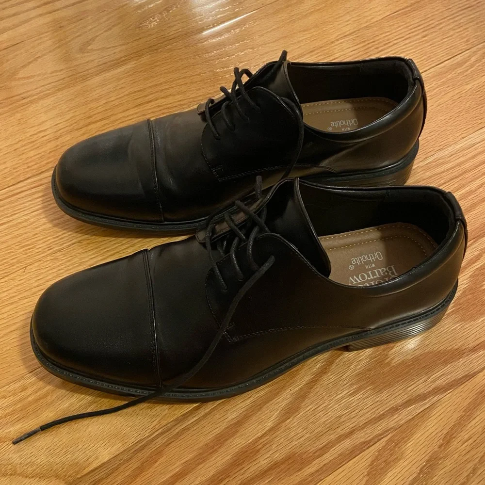 Like New Dress Shoes - Picture 1 of 7